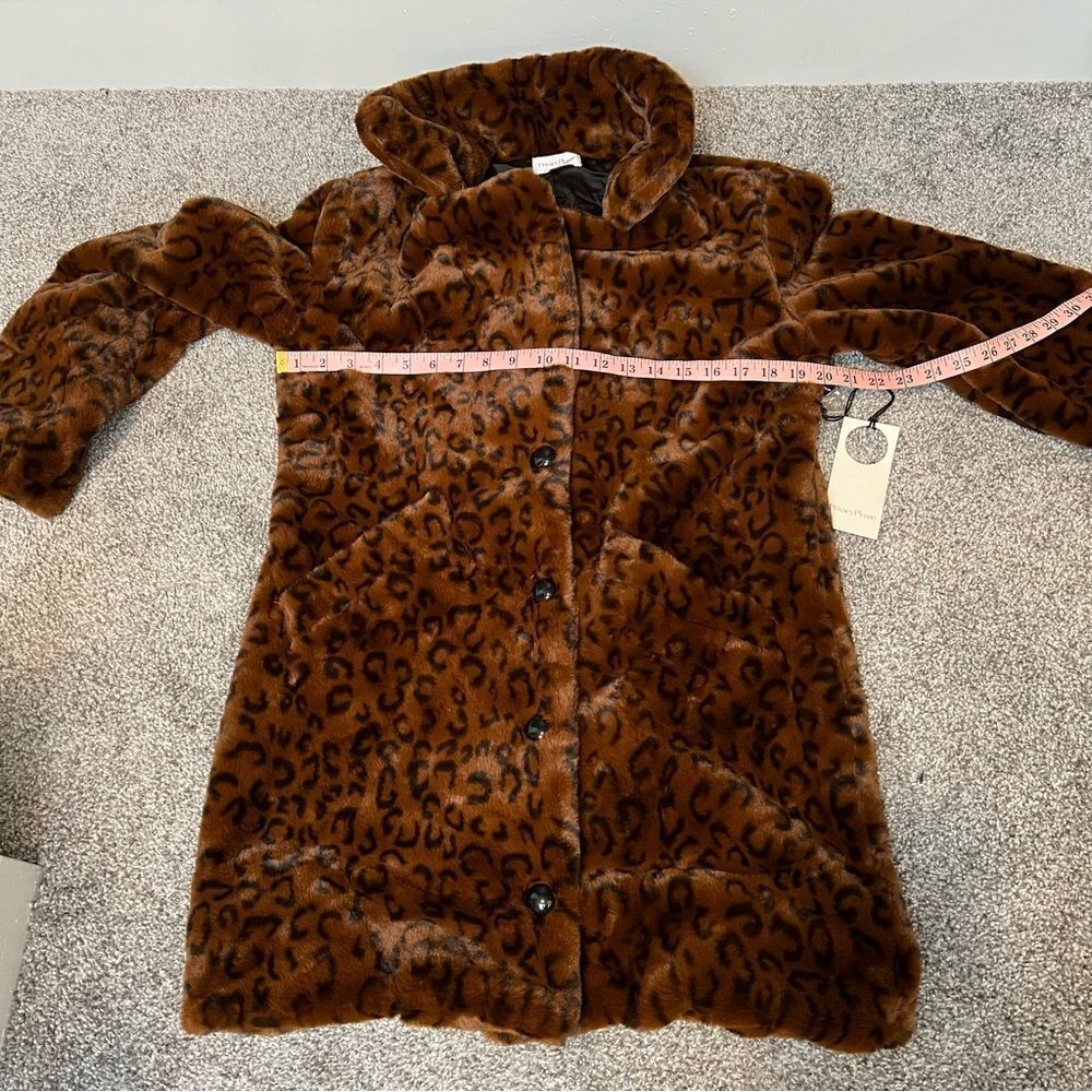 Revolve, Privacy Please Addison Coat in Leopard - Picture 11 of 12